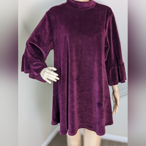 Velvet Merlot Plush Bell Sleeved Dress XL - Picture 1 of 7